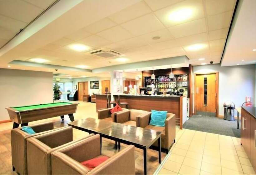 فندق Doncaster International