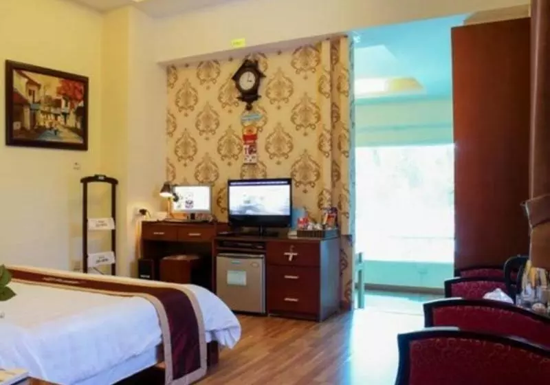 هتل Hanoi Lakeview