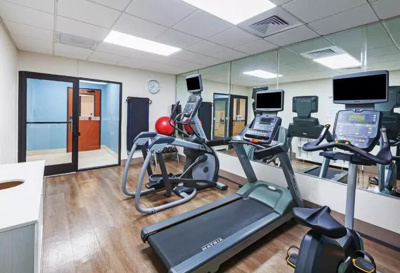 Szálloda Holiday Inn Express & Suites Houston Memorial Park Area, An Ihg