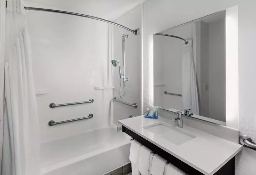 Szálloda Holiday Inn Express & Suites Houston Memorial Park Area, An Ihg