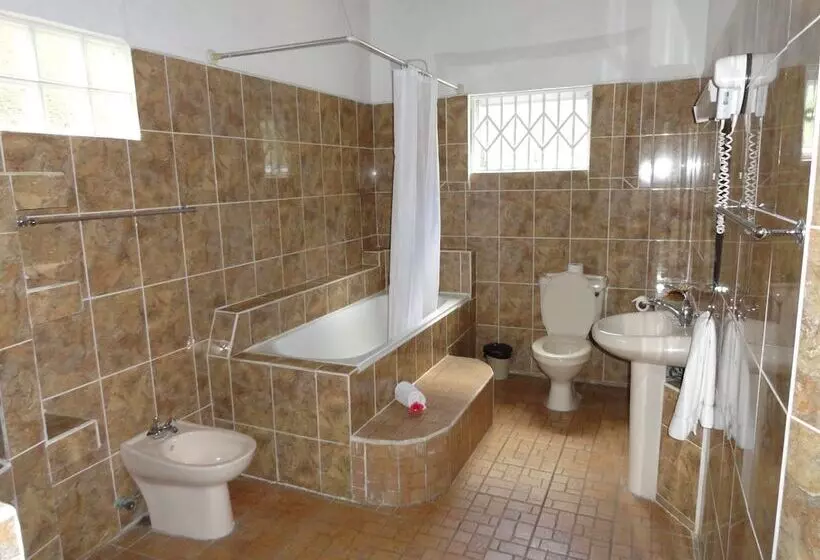 هتل Lazare Picault