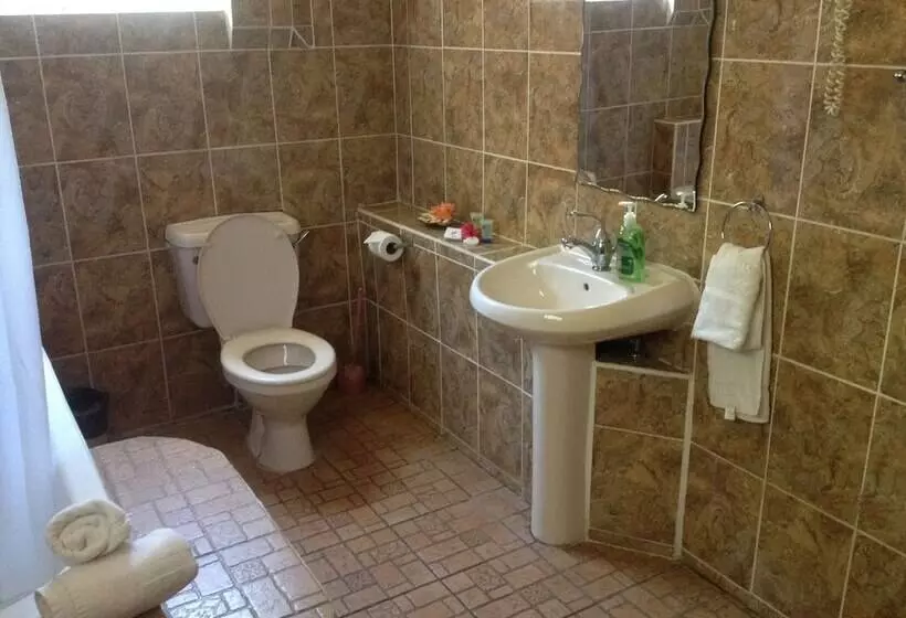 هتل Lazare Picault