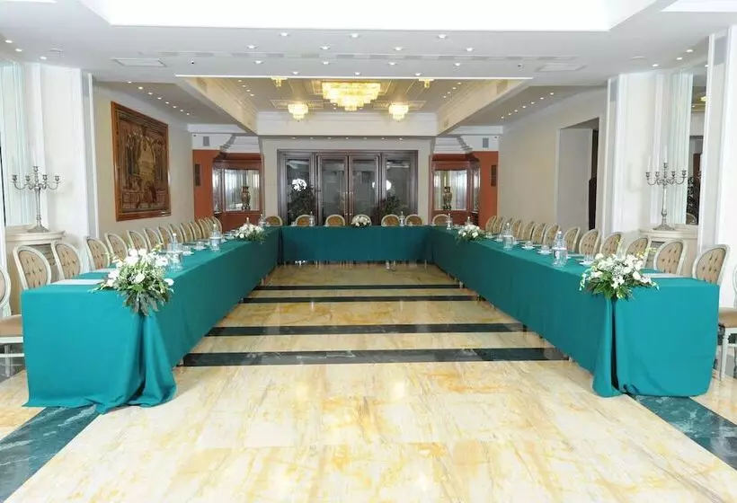 Lh Hotel Domus Caesari