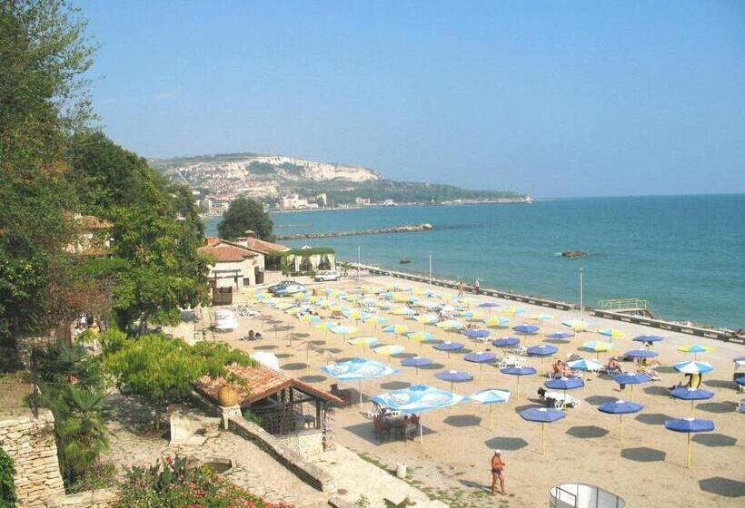 בית מלון כפרי Lotos