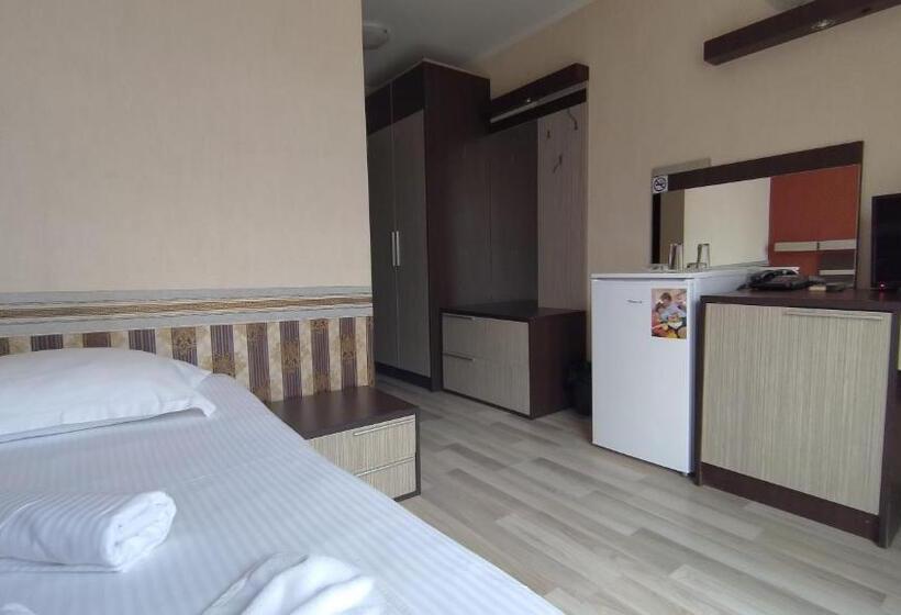 בית מלון כפרי Lotos