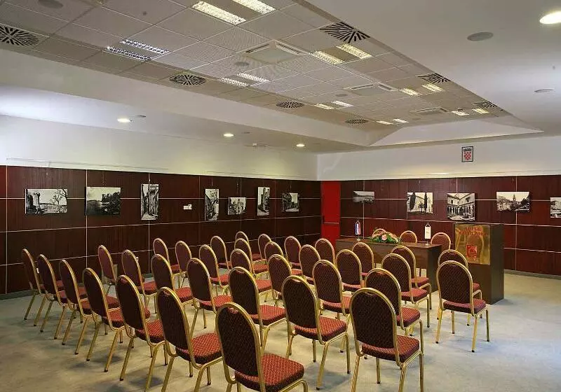 Marko Polo Hotel By Aminess