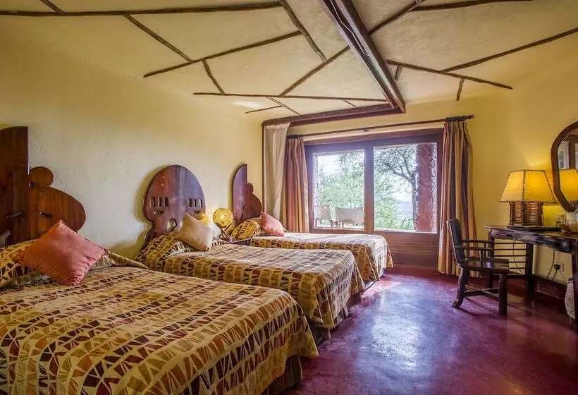 هتل Serengeti Serena Safari Lodge