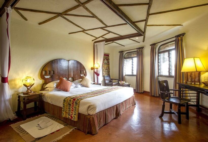 בית מלון כפרי Serengeti Serena Safari Lodge