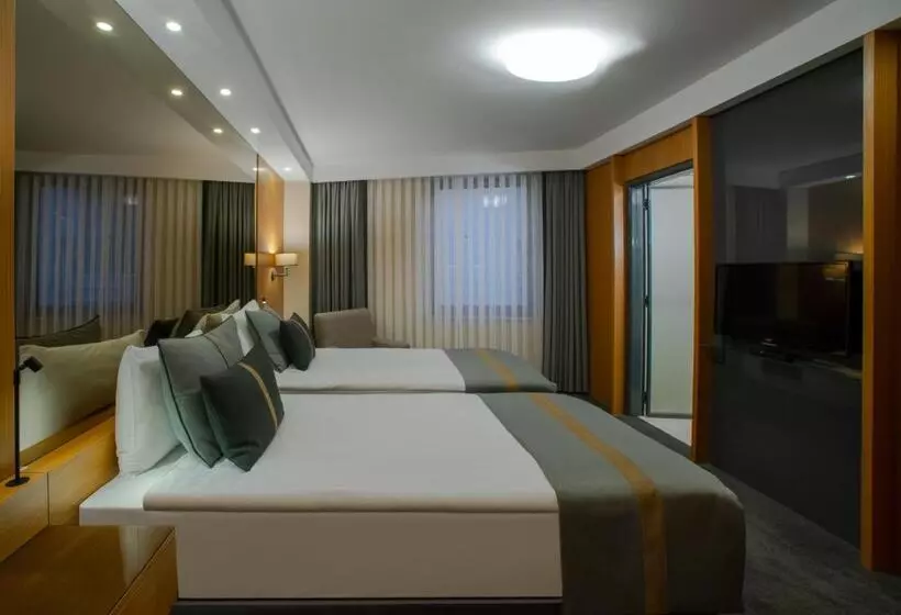 Tan Hotel Special Category