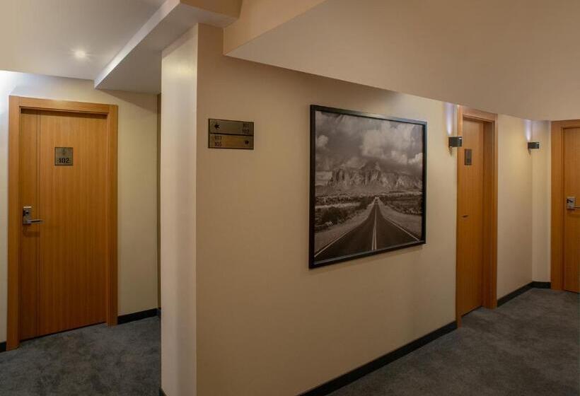 Tan Hotel Special Category