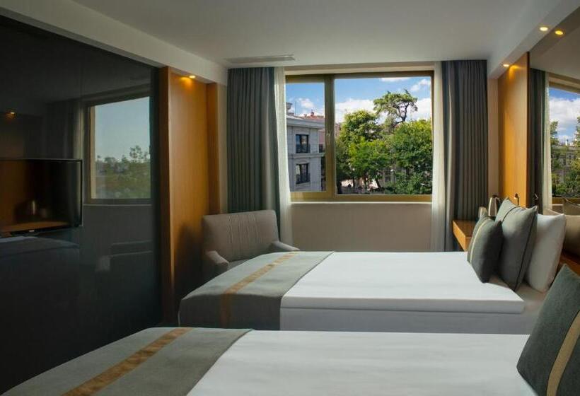 Tan Hotel Special Category