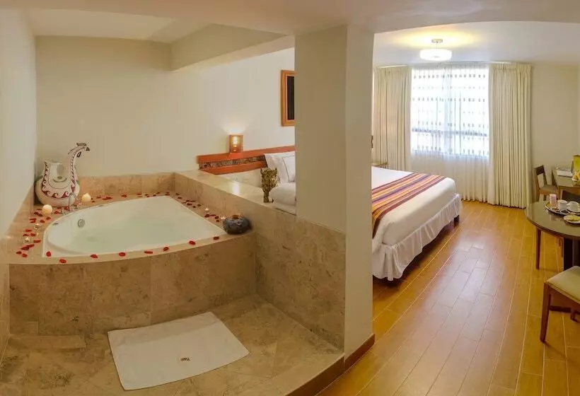 Taypikala Hotel Cusco
