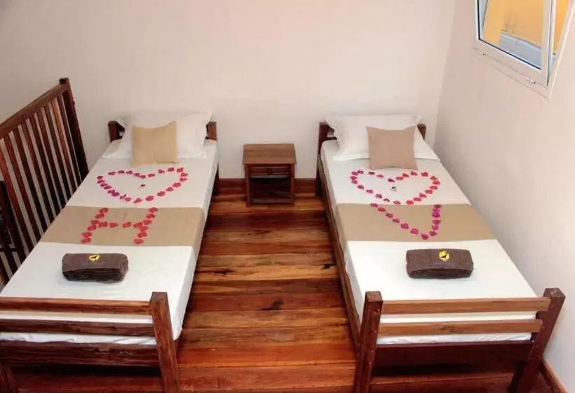 هتل Vanivola & Spa