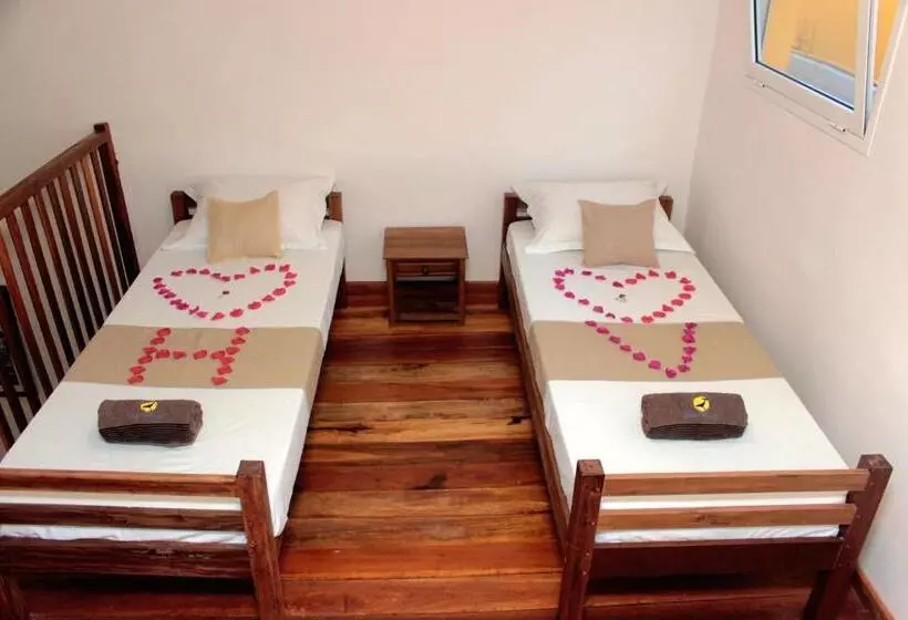 هتل Vanivola & Spa