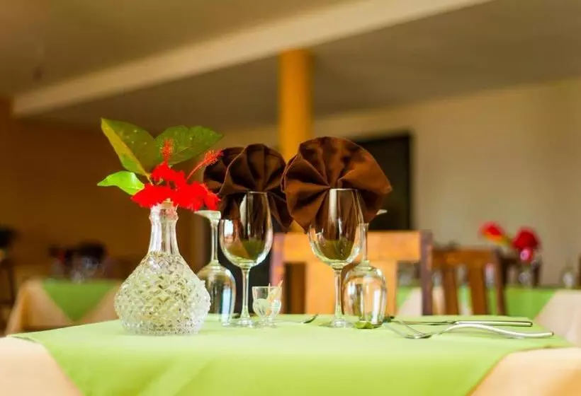 هتل Vanivola & Spa