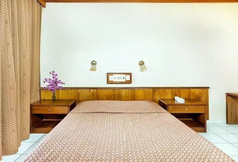 בית מלון כפרי Xenios Theoxenia