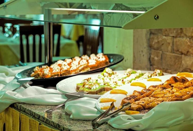 Hotel Xenios Theoxenia