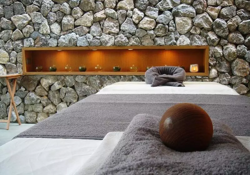 Tolani Resort Kui Buri