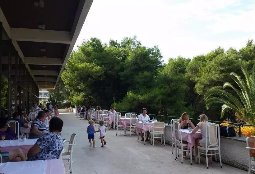 Trim Sunny Apartments By Valamar