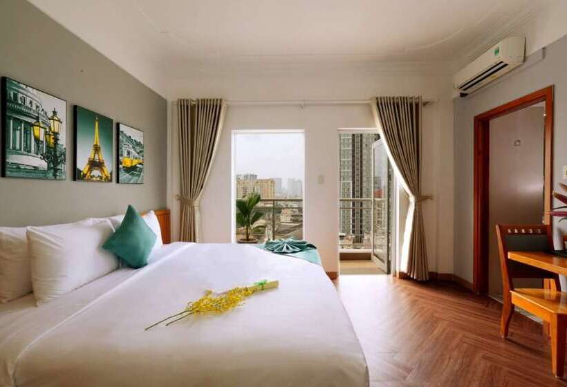 هتل Happy Life Green