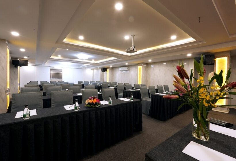 هتل Happy Life Green