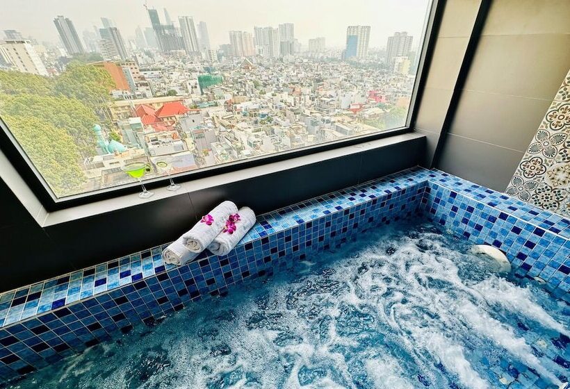 هتل Happy Life Green