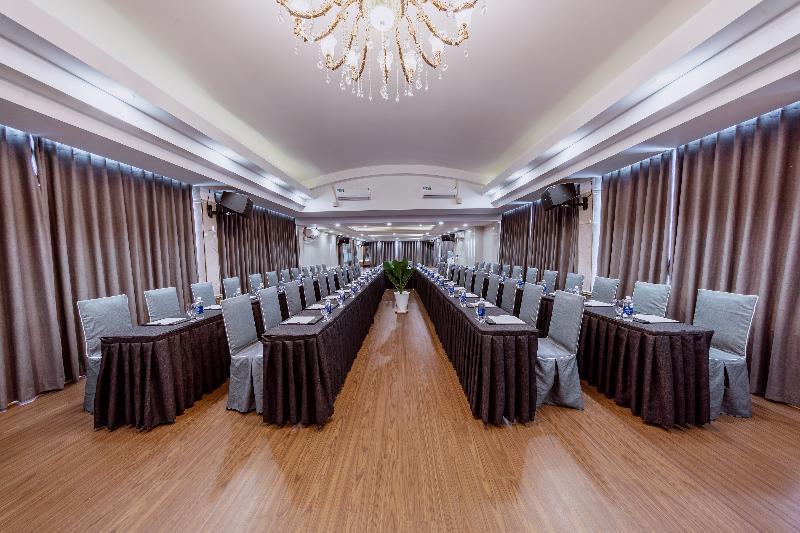 هتل Happy Life Green