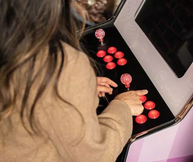 ホテル Moxy Edinburgh Fountainbridge