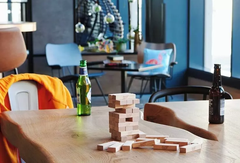 ホテル Moxy Edinburgh Fountainbridge