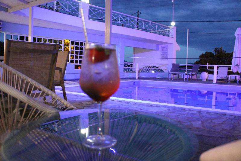 ホテル Tropicana Inn