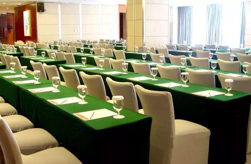 Days Hotel Shanghai Hongkou Fortune
