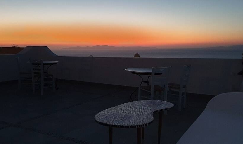 هتل Aethrio Sunset Village   Oia