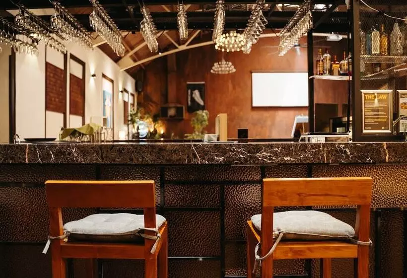 Auckland City Hotel Hobson St