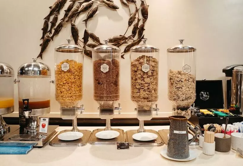 Auckland City Hotel Hobson St