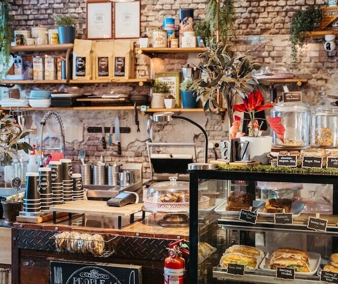 Auckland City Hotel   Hobson St