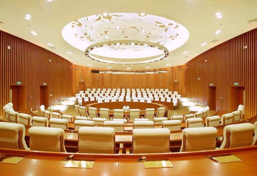 فندق Guangzhou Baiyun International Convention Center