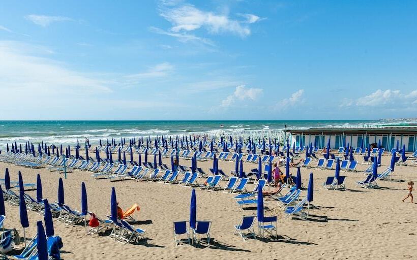 בית מלון כפרי Continental Resort