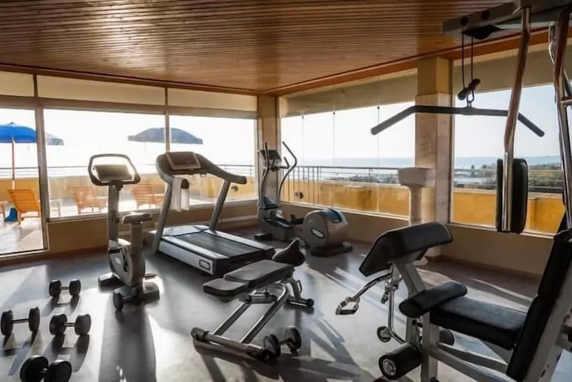 فندق Continental Resort