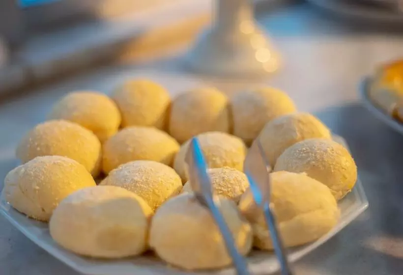 Отель Iguatemi Business & Flat By Avectur