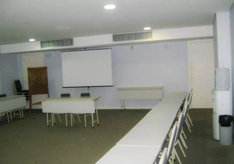 Отель Iguatemi Business & Flat By Avectur