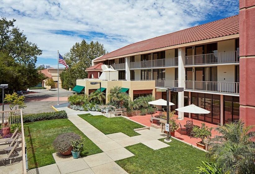 فندق La Quinta By Wyndham Thousand Oaks Newbury Park