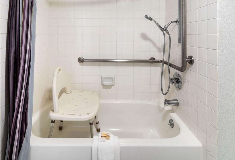 فندق La Quinta By Wyndham Thousand Oaks Newbury Park