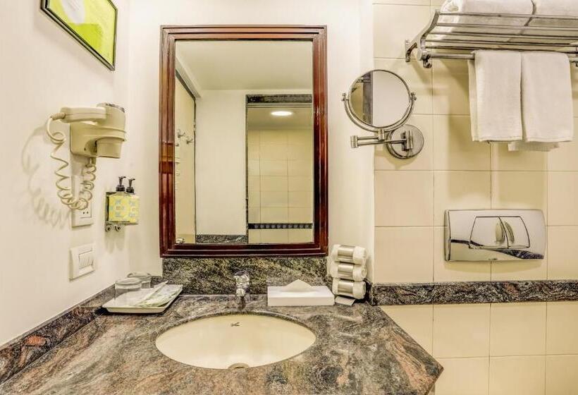 Lemon Tree Hotel, East Delhi Mall, Kaushambi