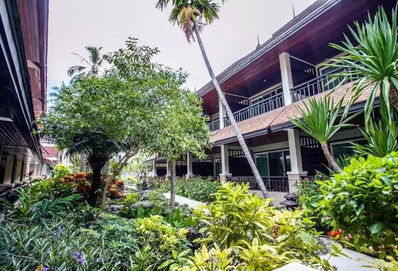 Отель Phi Phi Banyan Villa