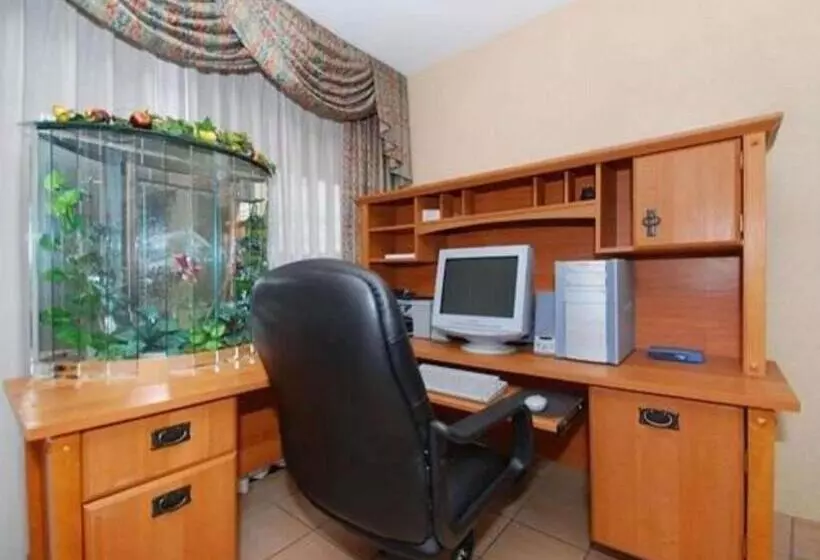 酒店 Quality Inn & Suites