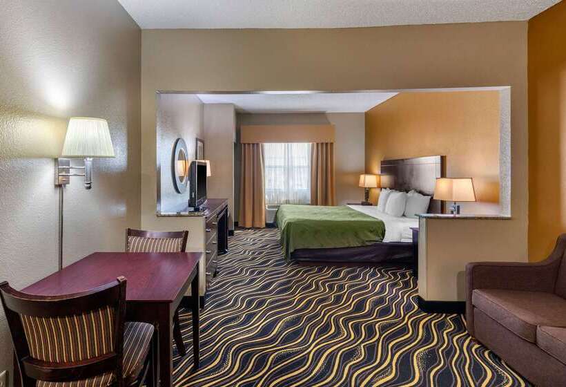 فندق Quality Suites Addisondallas