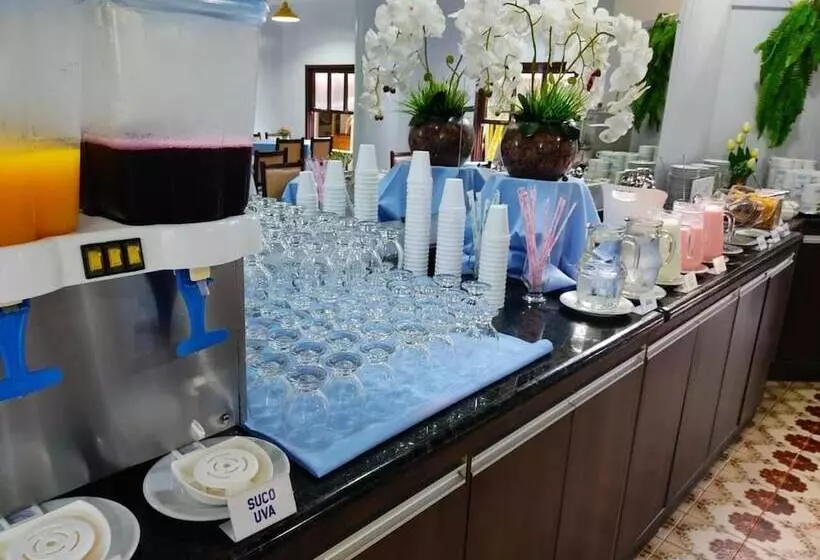 Отель Ravena Cassino