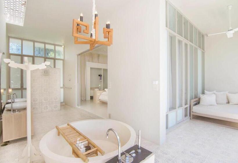 فندق Sala Phuket Mai Khao Beach Resort