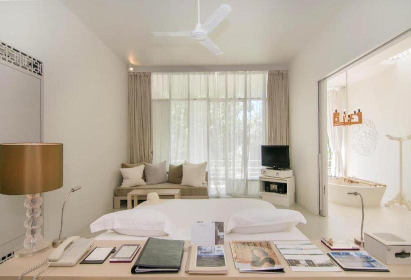 فندق Sala Phuket Mai Khao Beach Resort