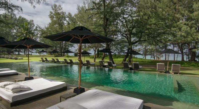 فندق Sala Phuket Mai Khao Beach Resort